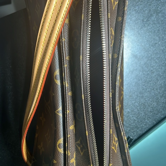 LOUIS VUITTON Monogram Viva Cite MM M51164 Shoulder Bag One - Picture 15 of 17